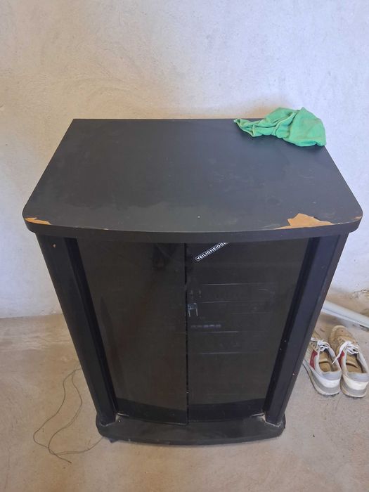 Продавам AKAI am 27