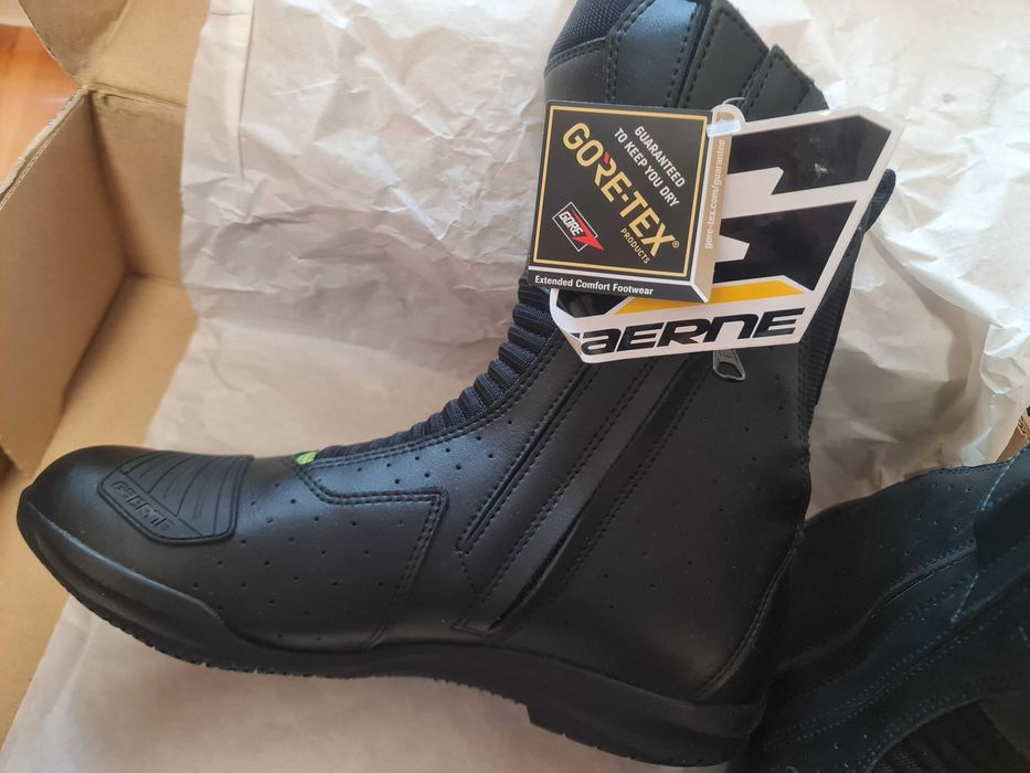 Чисто нови Мото ботуши Gaerne G.Hybrid Gore-Tex