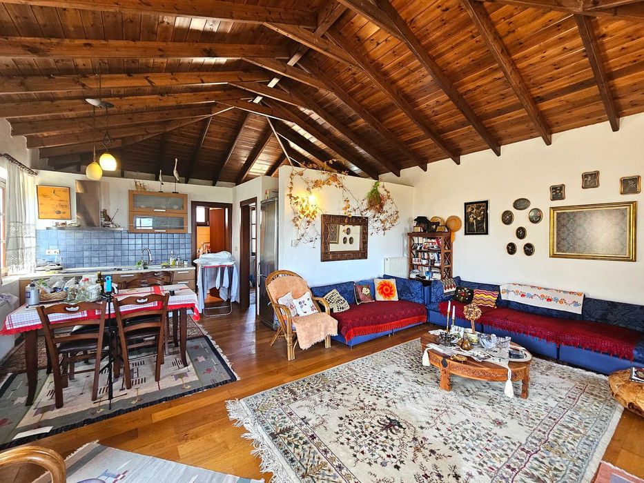 ЗА ПРОДАЖБА самостоятелна къща 148кв.м MYRTOPYTO Peramos (код 8028)