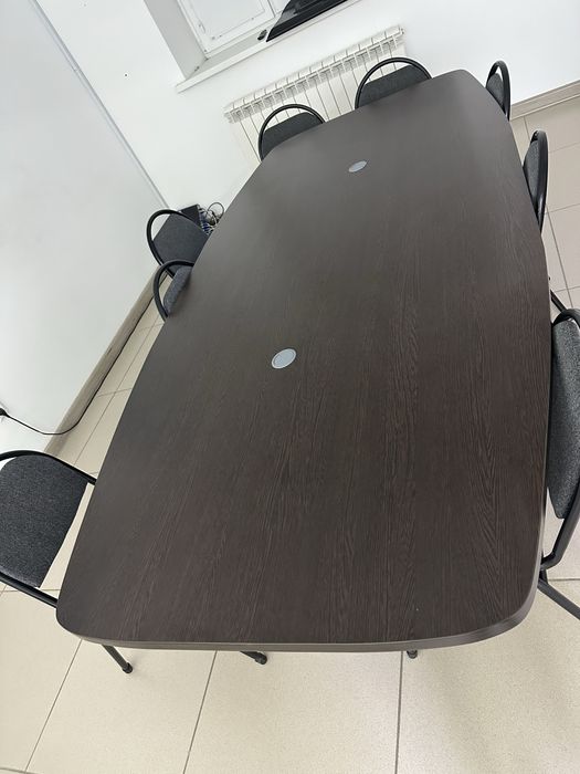 Продаються столы