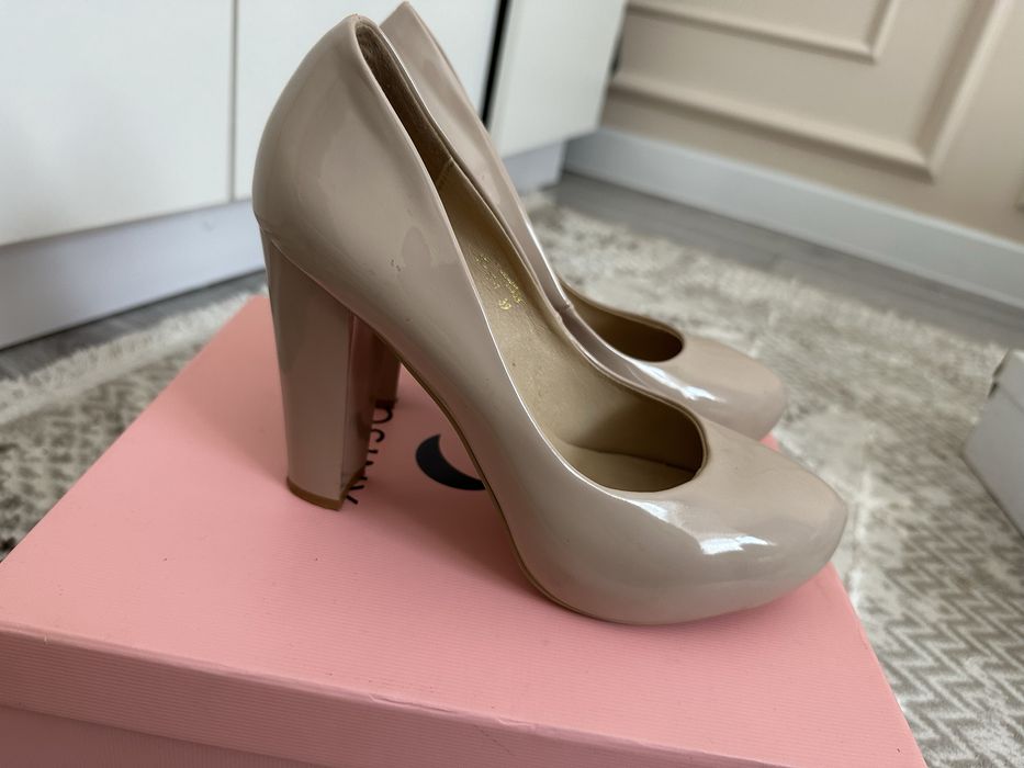 Распродажа женской обуви