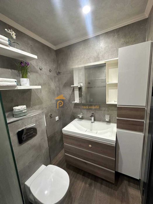 Продава се Двустаен апартамент в Пловдив, Център - 70 кв.м за 2258 €/кв.м - Снимка #6