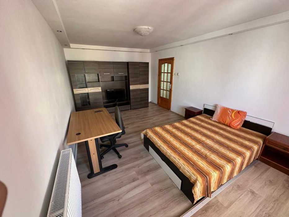 Închiriez apartament 3 camere Craiova, zona Lăpuș-Arges