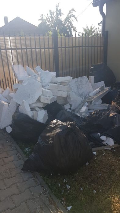 Ridic saci cu moloz din constructii