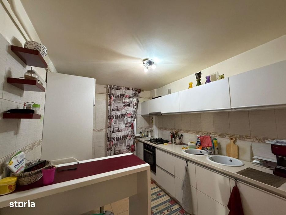 Apartament 3 camere decomandat – Craiovita Noua