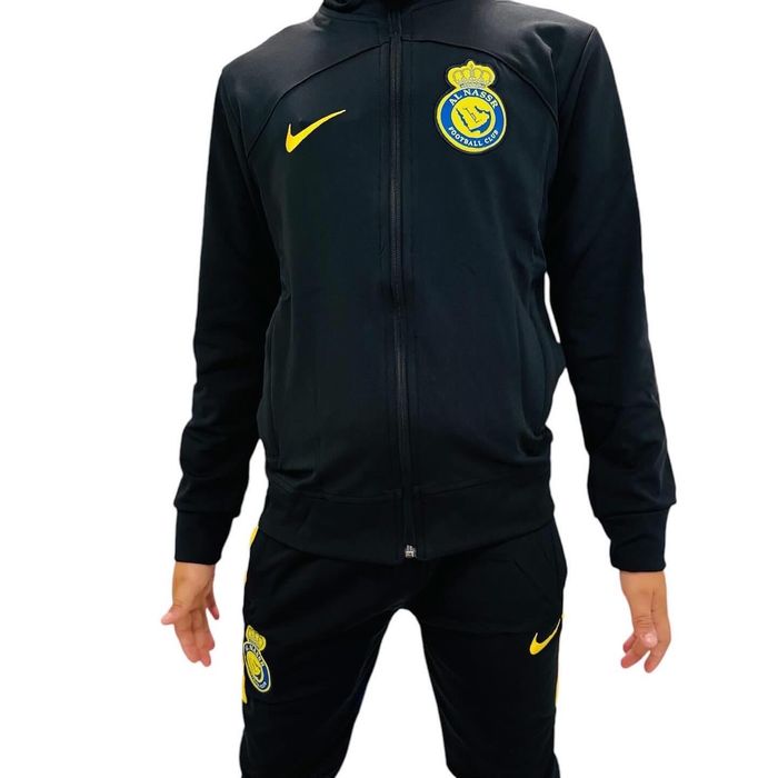 Детски футболни екипи и анцузи