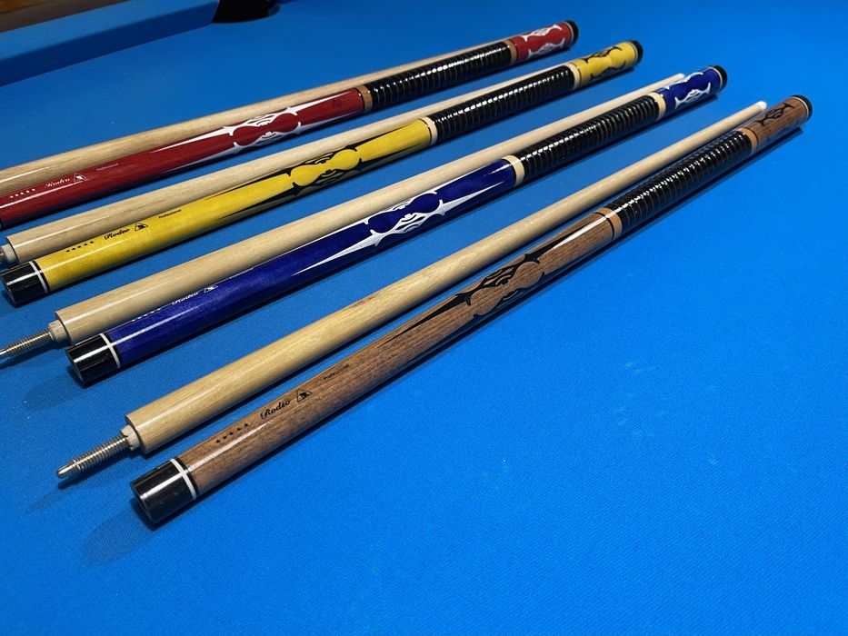 Tacuri biliard cu fielt diverse modele  OFERTA Tel:-27.903.983