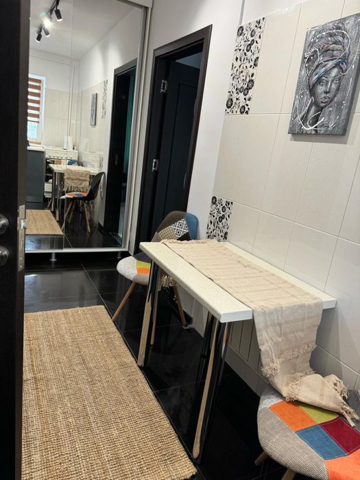 Inchiriez garsoniera Precista