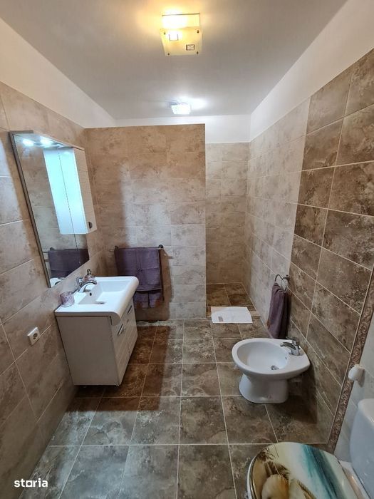 Inchiriez ap. 3camere de LUX ARED KAUFLAND 2dormitoare bloc Nou balcon