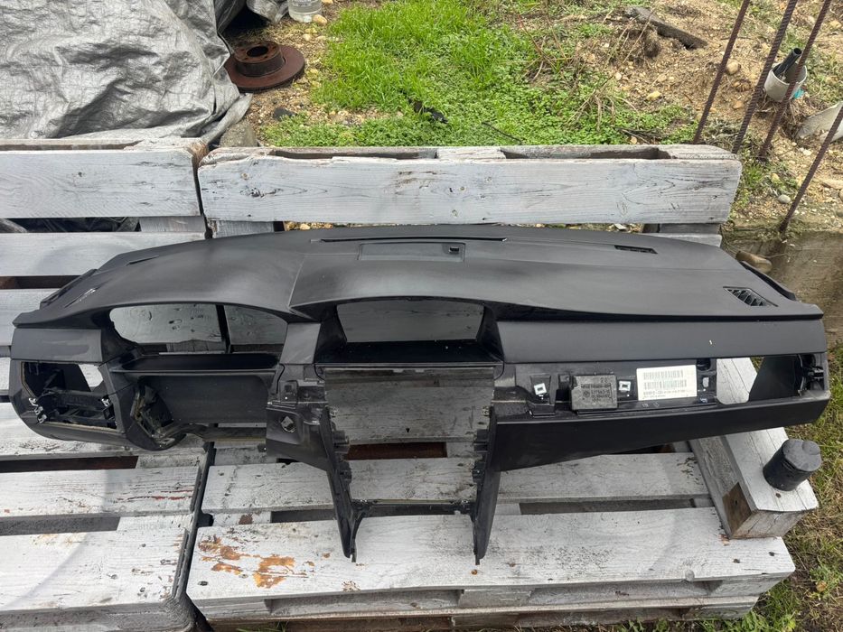 Plansa bord BMW E60 E61 neagra