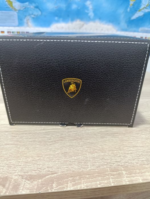 Игрушечная машинка Lamborghini Huracan STO.