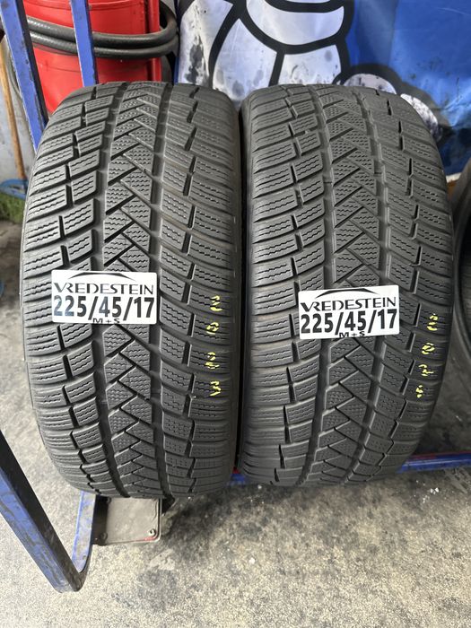 225/45/17 Vredestein M+S