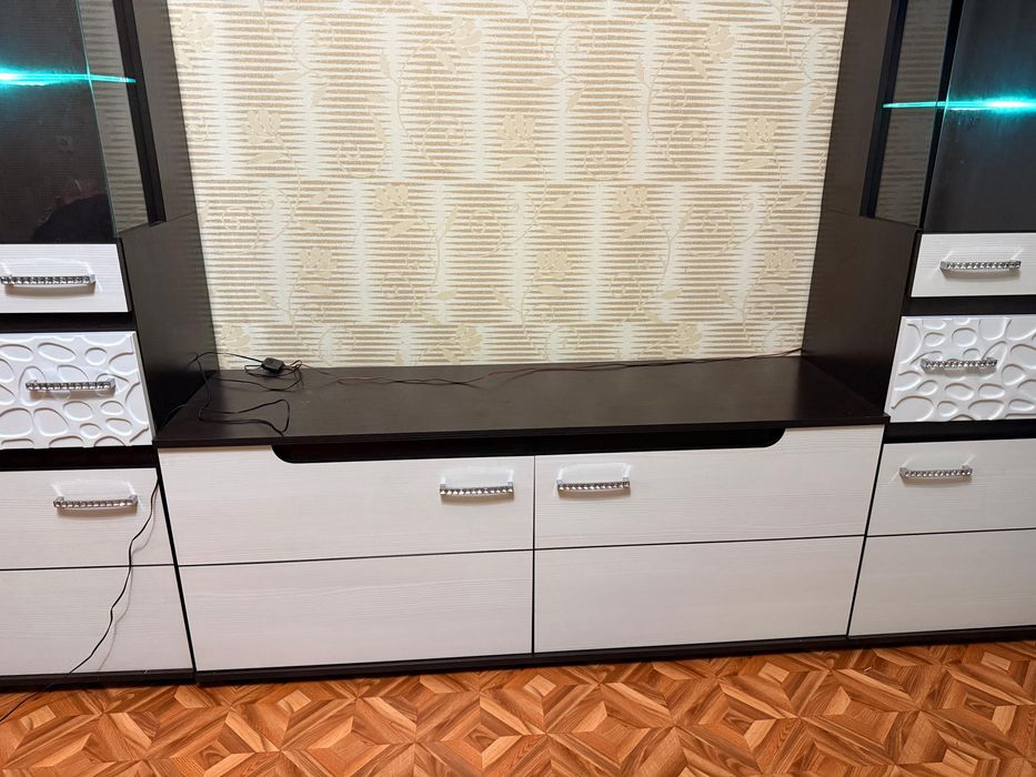 Продам шкаф тв зона