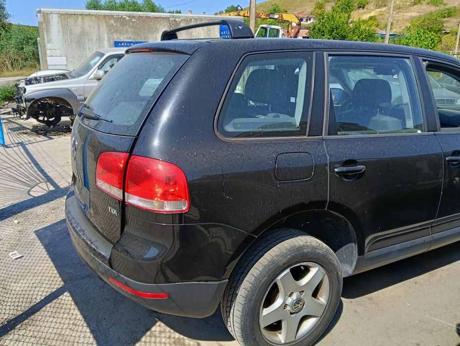 VW Touareg 7L / 2.5TDI R5 / 2007г. / ЗА ЧАСТИ