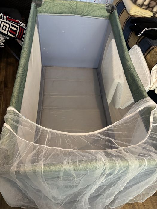 Pat pliabil Momi, cu saltea si husa