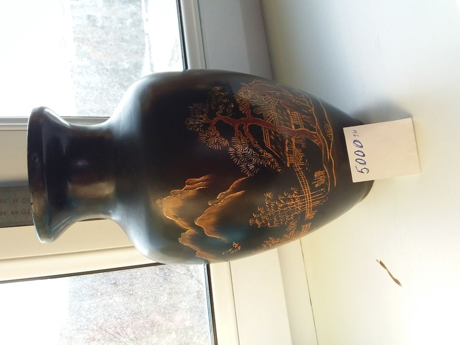 Продам вазы декоративные