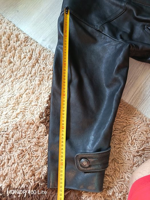 Geacă piele stare excelentă.