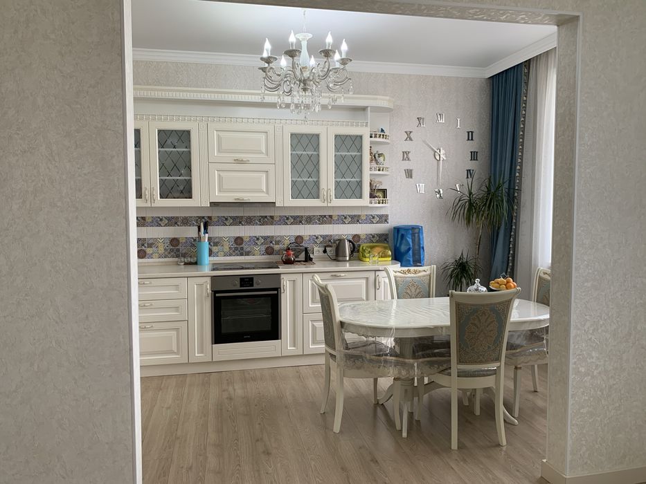 Продам 3 комн квартиру в кирпичном доме