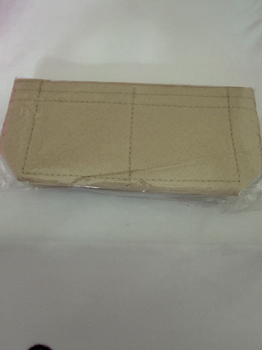 Малка бежова чанта longchamp