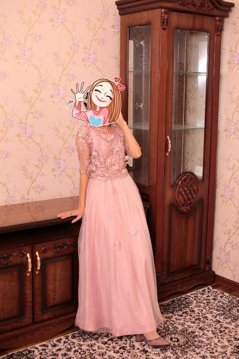 "Pushti Romantika" nomli oqshom libosi