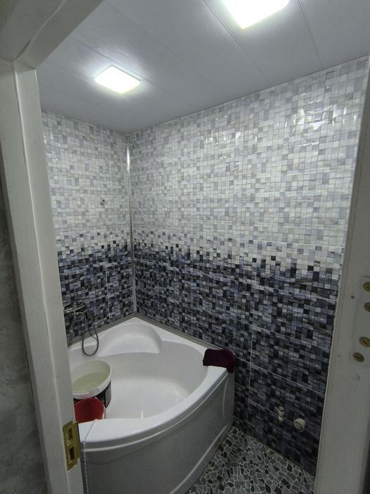 Янгиюль. Новый евро ремонт под ключ. 2 х ком. 1/2 кирпич . 58 м2. Огор