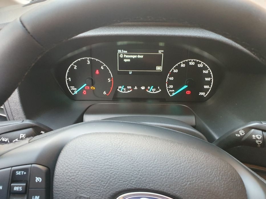 Ford Tranzit Microbuz