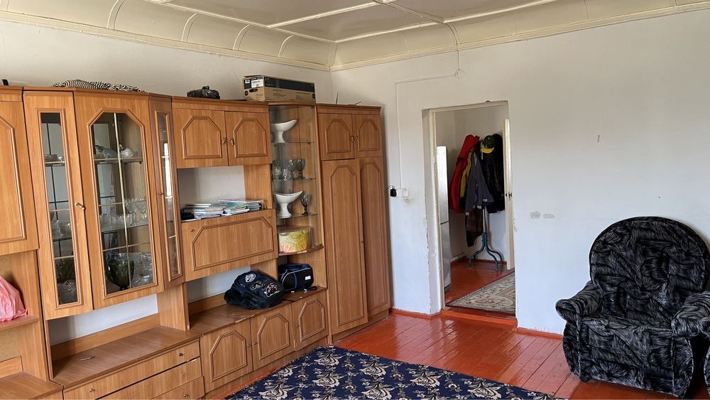 Үлкен үй сатылады!