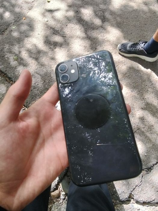iphon 11 идиальни !!!