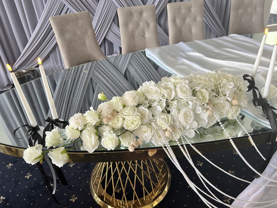 Vand decor de nunta in modern alb/negru