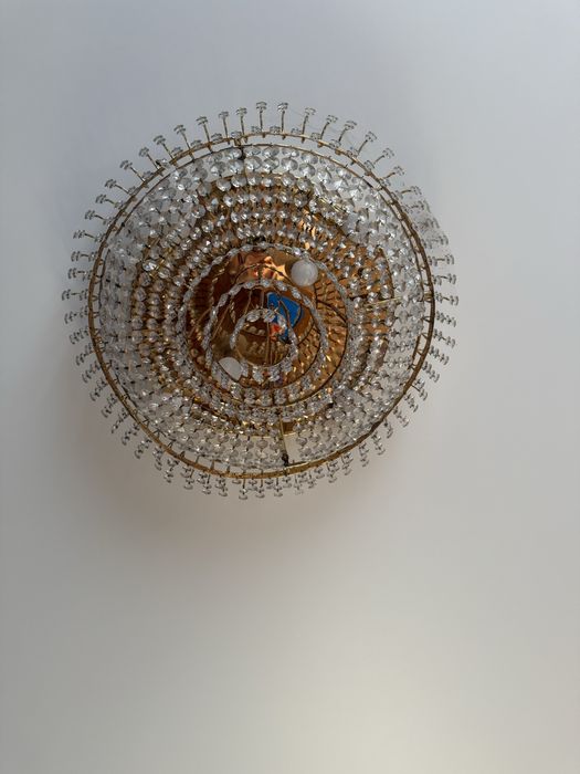 Хрустальная люстра