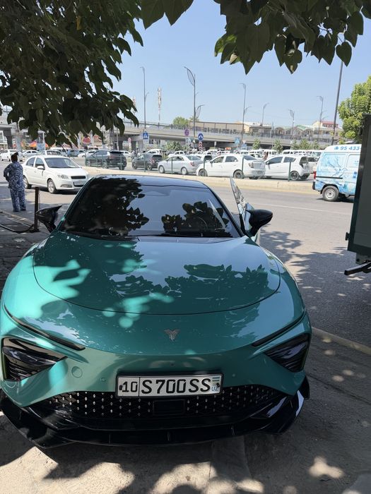 Neta S sport kar kraska toza