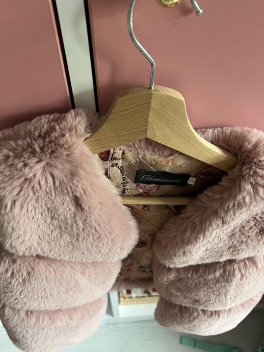 Vesta imblanita fete 7 - 8 ani