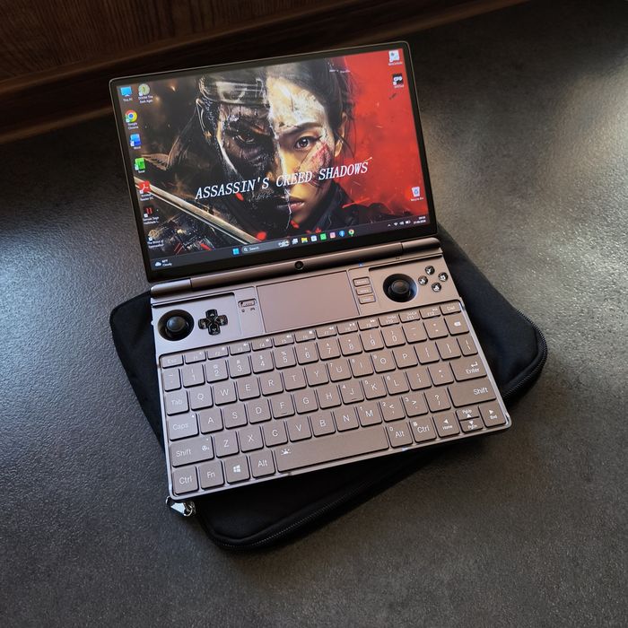 Laptop - consola - GPD - Ryzen 7 - 6000serie - 32GB - 1TB - LTE
