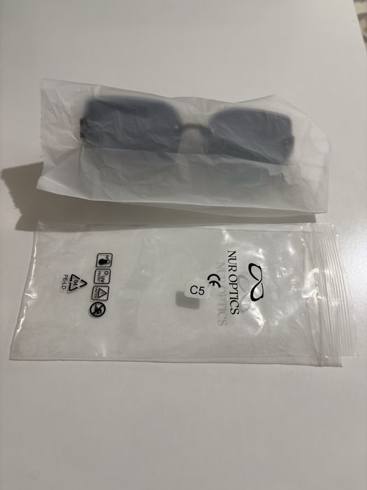 Очки солнцезащитные