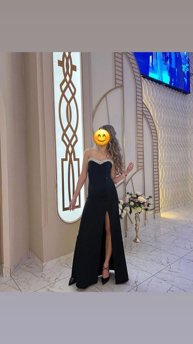 Продам вечернии платья.