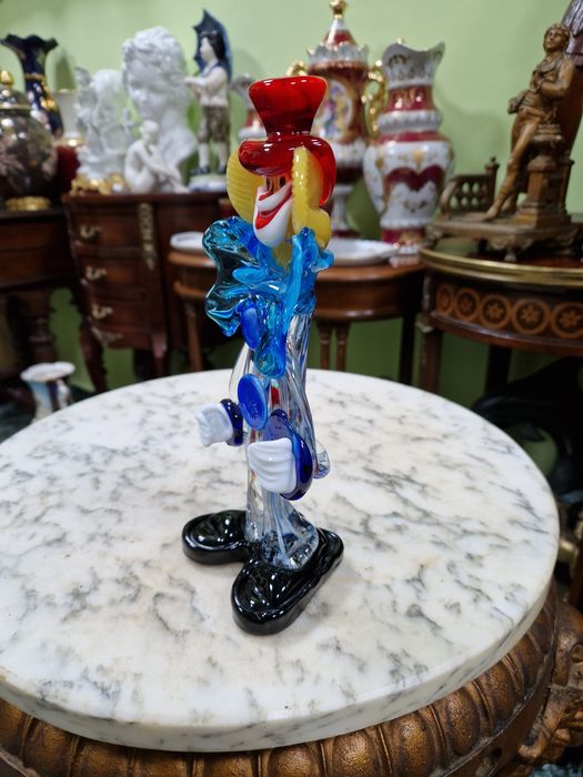 Прекрасна антикварна колекционерска фигура клоун мурано