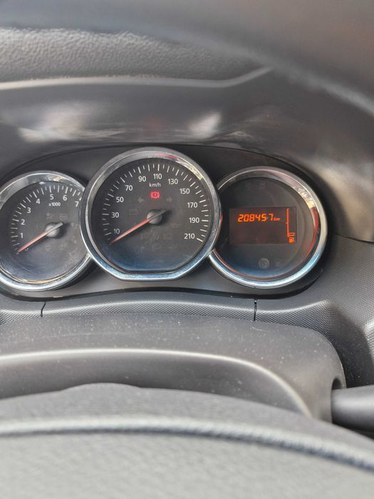 Duster 2015, 208000 km , 4X4,