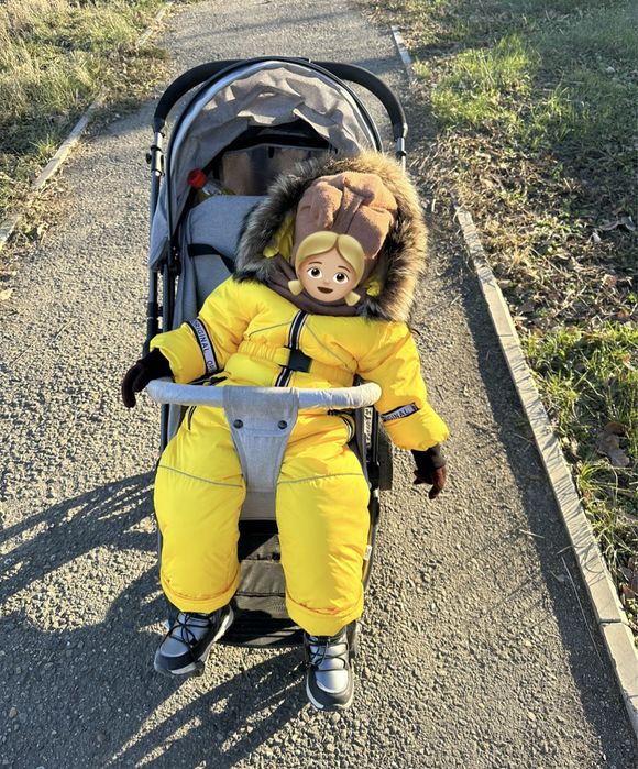 Продам детский зимний комбинезон