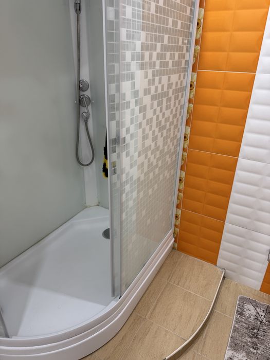 Продается душевая кабина