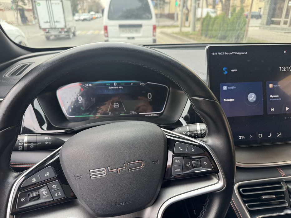 Byd Song Plyus 3 pozitsa awd