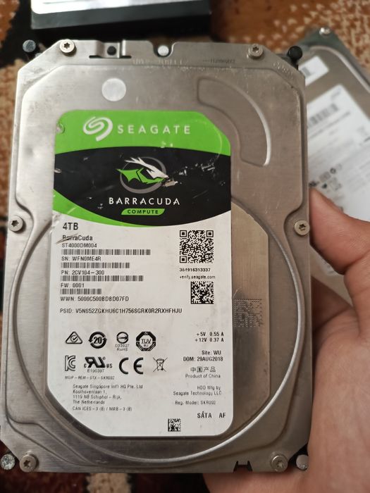 Qattiq disklar 2, 4 tb(terabaytli)