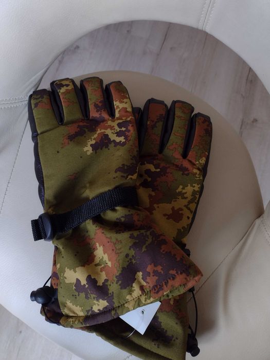 Нови зимни ръкавици