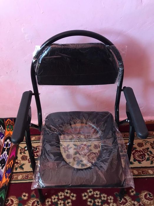 Продам новую стульчик туалет.