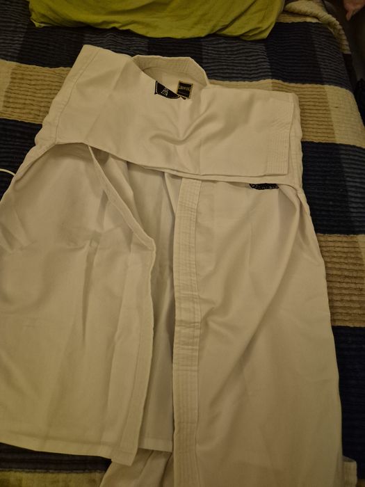 Продам кимано в отличном состоянии