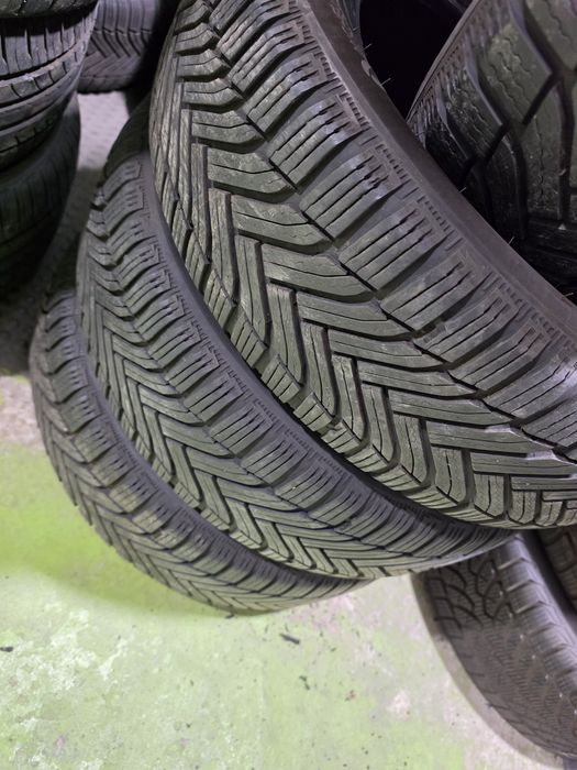 4 бр зимни 205/60/17 Michelin