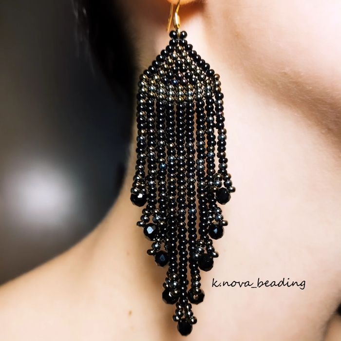 Украшения чокеры, серьги из бисера