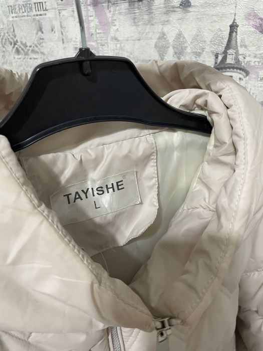 Женская весенняя куртка