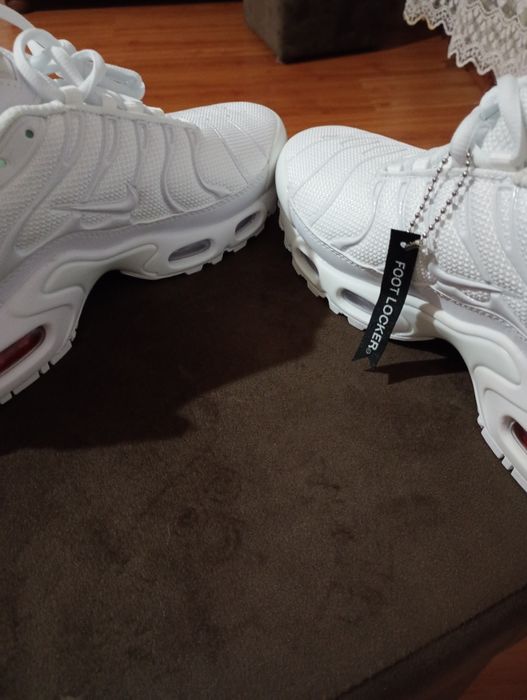 Adidași Nike tn noi