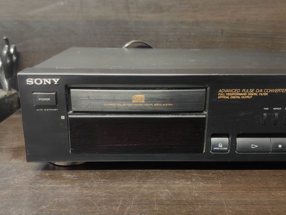 CD плеър Sony CDP 561