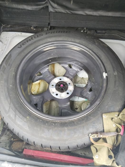 Запаску, полноценную, новую